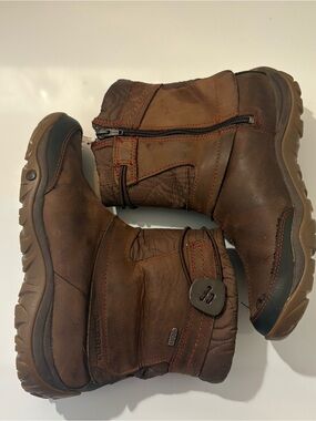Merrell Women’s Brown Leather Dewbrook Insulated Winter Hiking Boots, Size 8